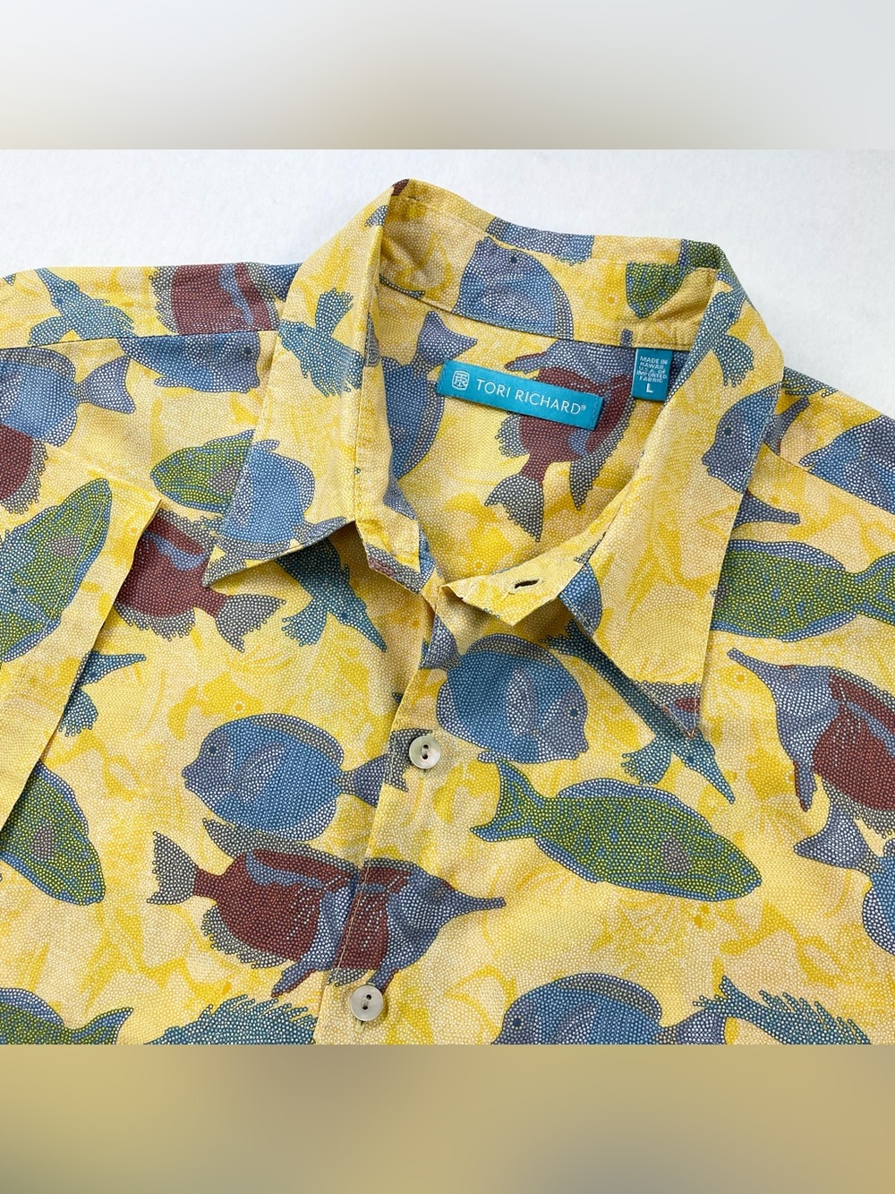 Tori Richard Hawaiian Shirt Mens L Yellow Fish Print Short Sleeve Button Up